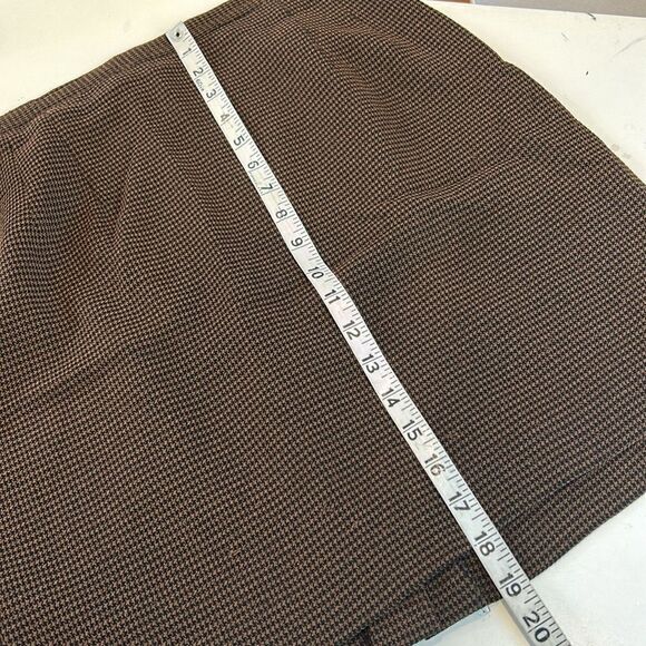 Gianni black and brown tiny houndstooth skirt size 12 fits more like a 10 - Picture 7 of 9